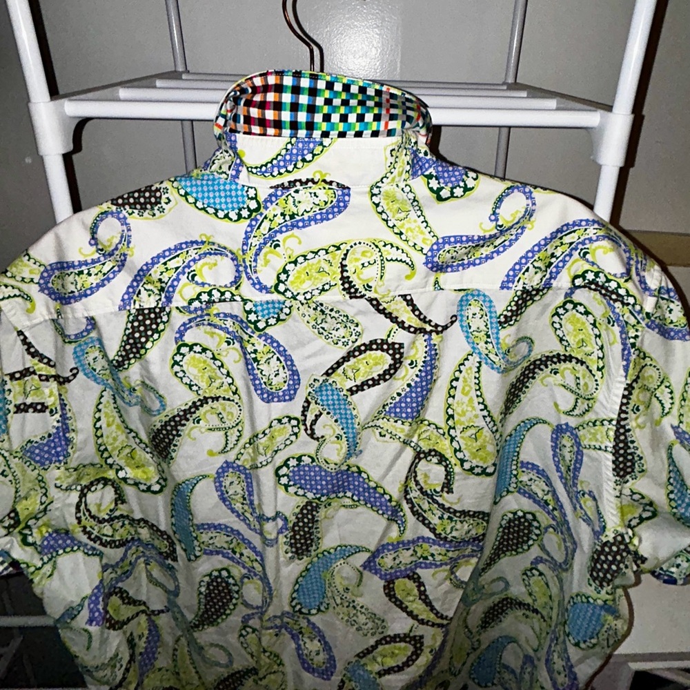 Very Groovy 🕺🏻🪩Robert Graham Vibrant Paisley Button Down Shirt - Picture 9 of 9